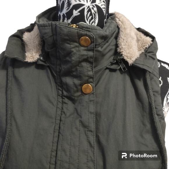 Snobbish Anorak Hooded Faux Fur Lined Vest - Picture 4 of 8